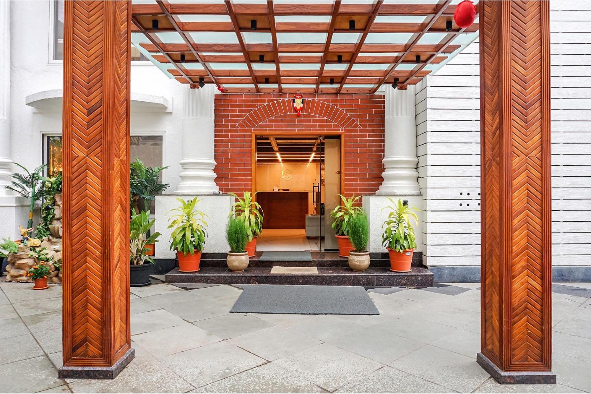 Fabhotel Prime Shourya Residency - Nr Maharshi Karve Museum Poona Buitenkant foto